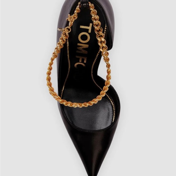 TOM FORD d’Orsay Pump with Gold Engraved Ankle Chains - Picture 4 of 16